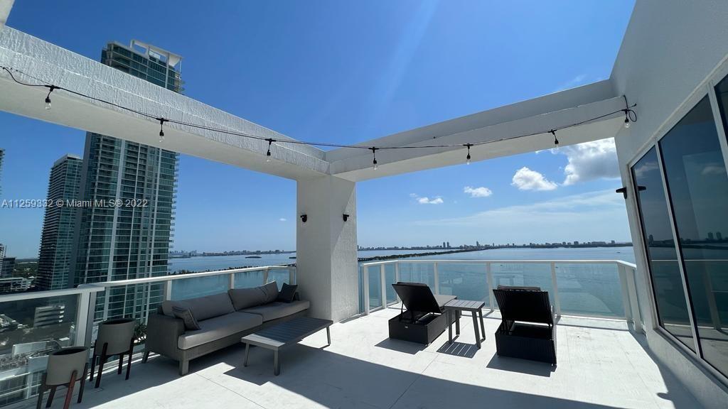 THE CRIMSON CONDO - Residential Lease