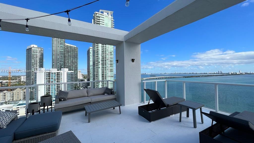 THE CRIMSON CONDO - Residential Lease