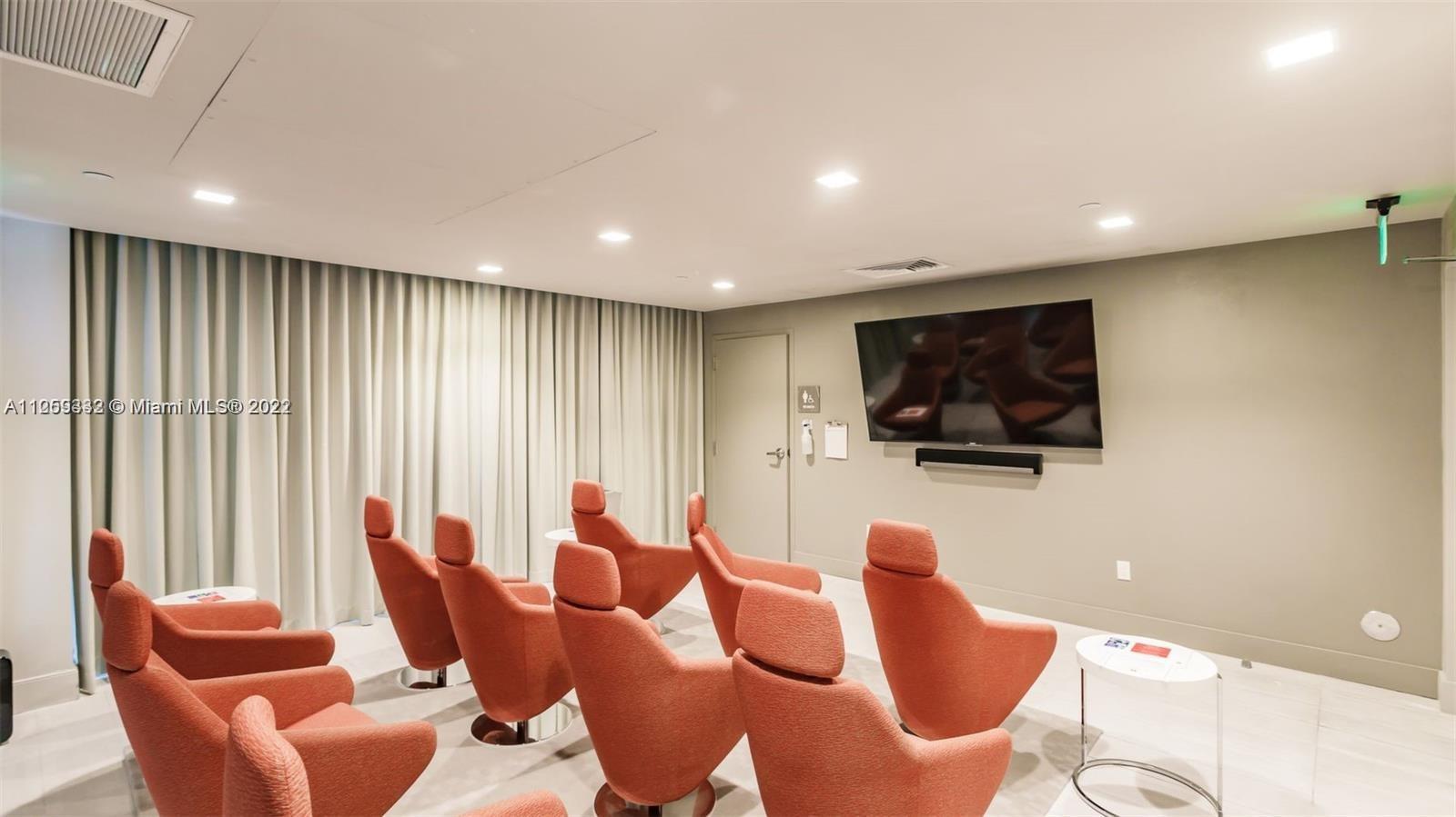 THE CRIMSON CONDO - Residential Lease