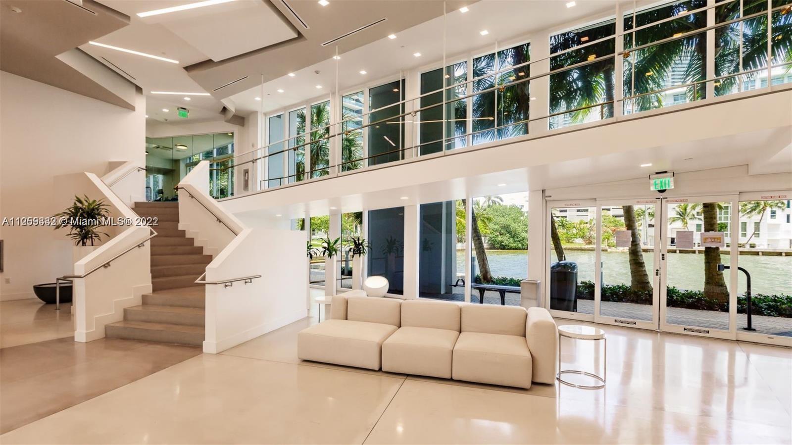 THE CRIMSON CONDO - Residential Lease