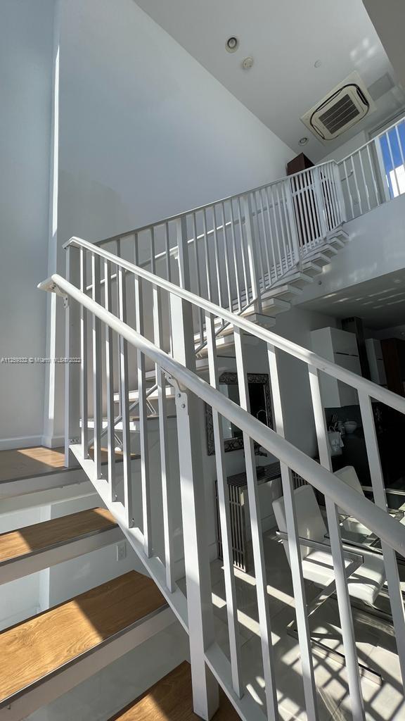 THE CRIMSON CONDO - Residential Lease