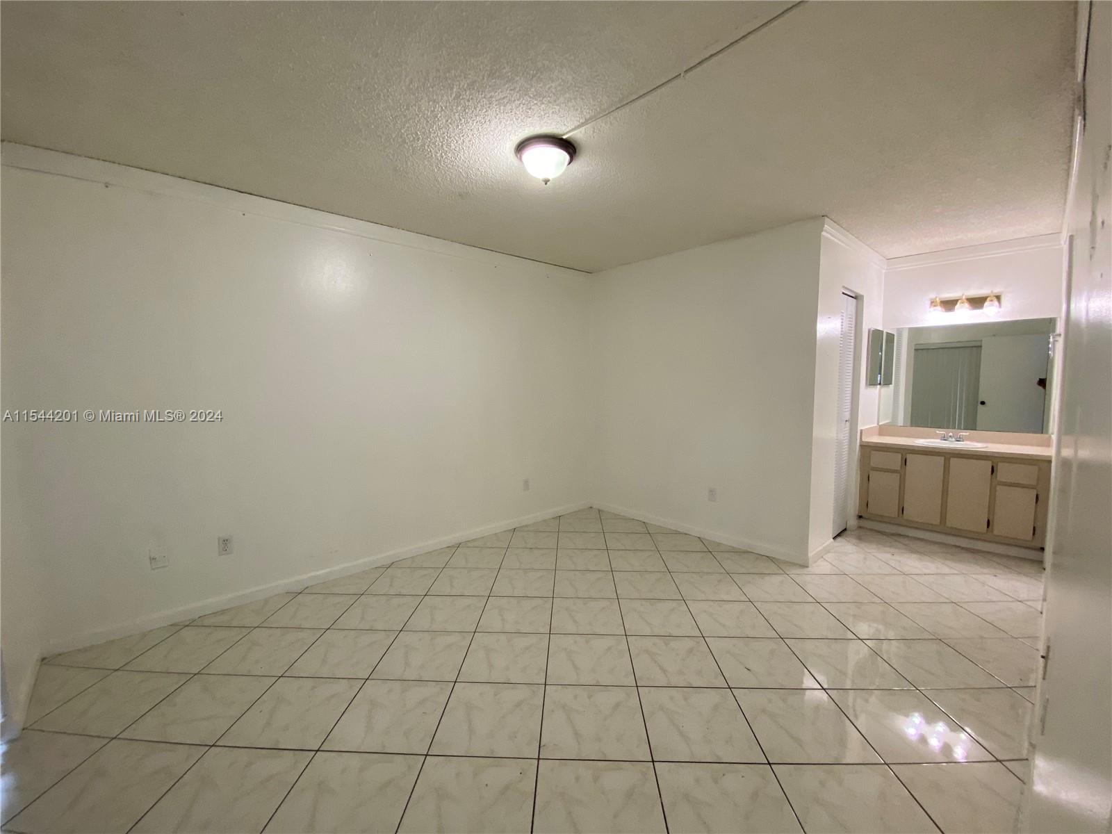 LAGO GRANDE THREE-A CONDO - Residential Lease