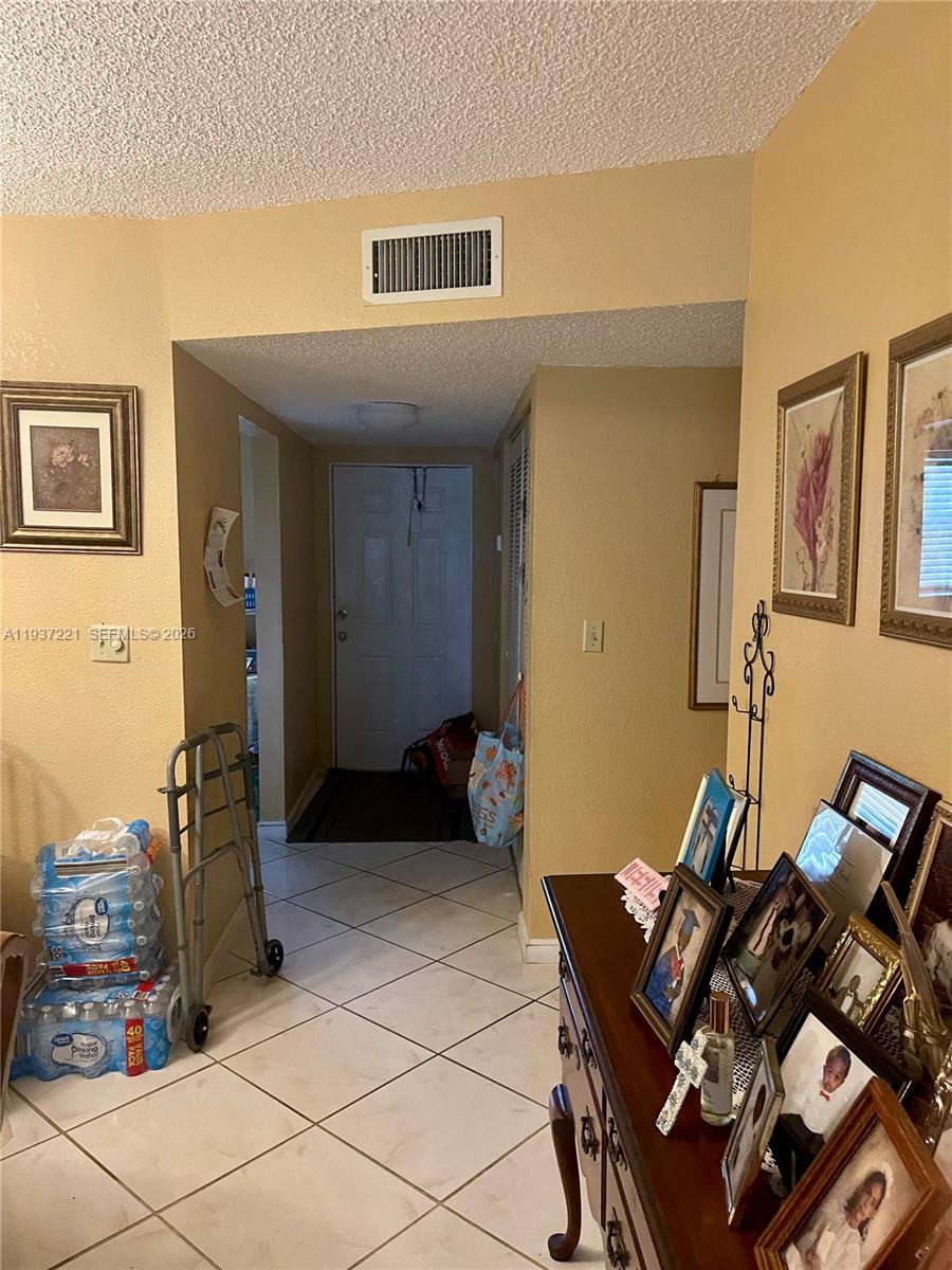 SANDS POINT CONDOMINIUM I - Residential