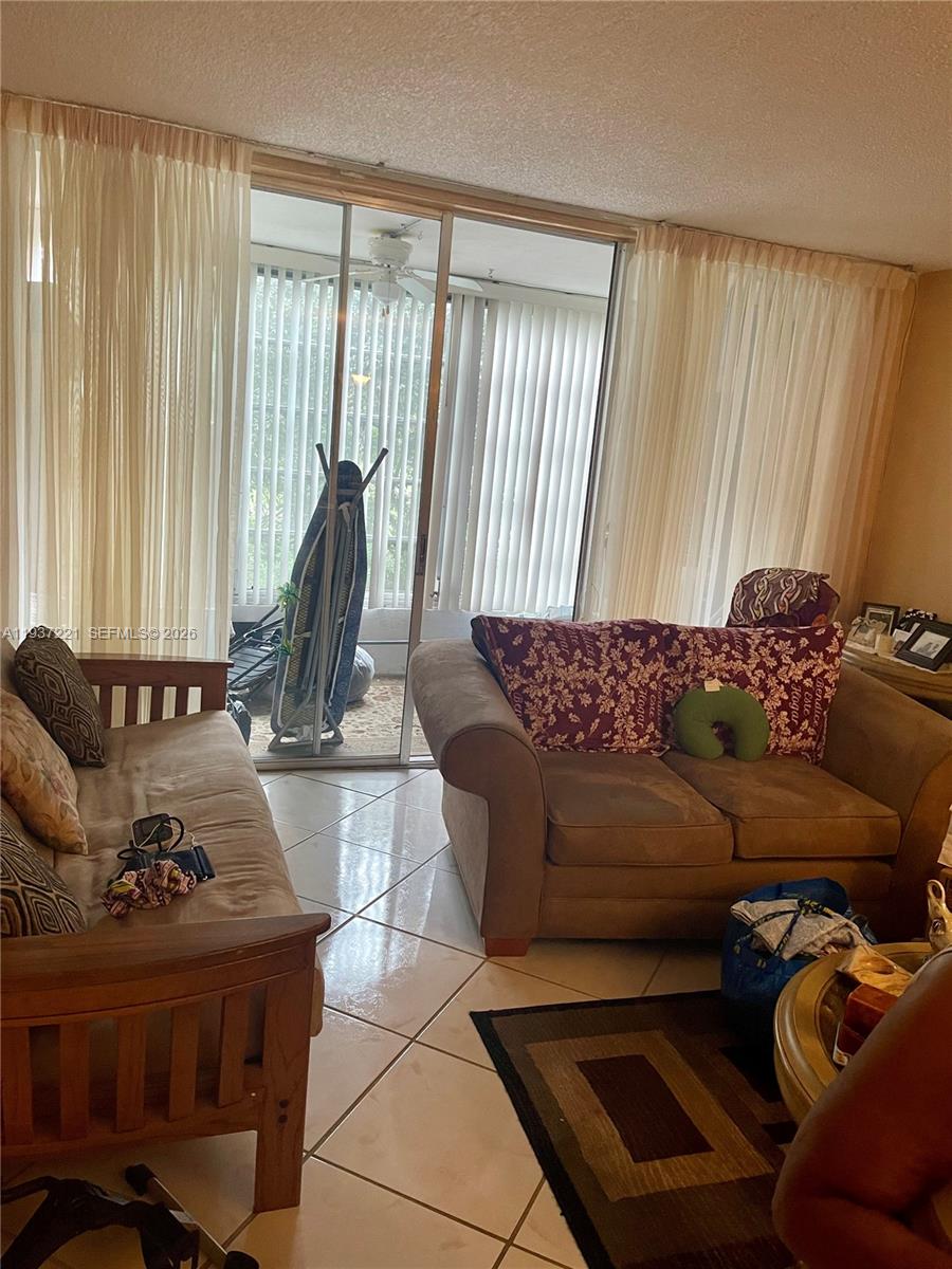 SANDS POINT CONDOMINIUM I - Residential