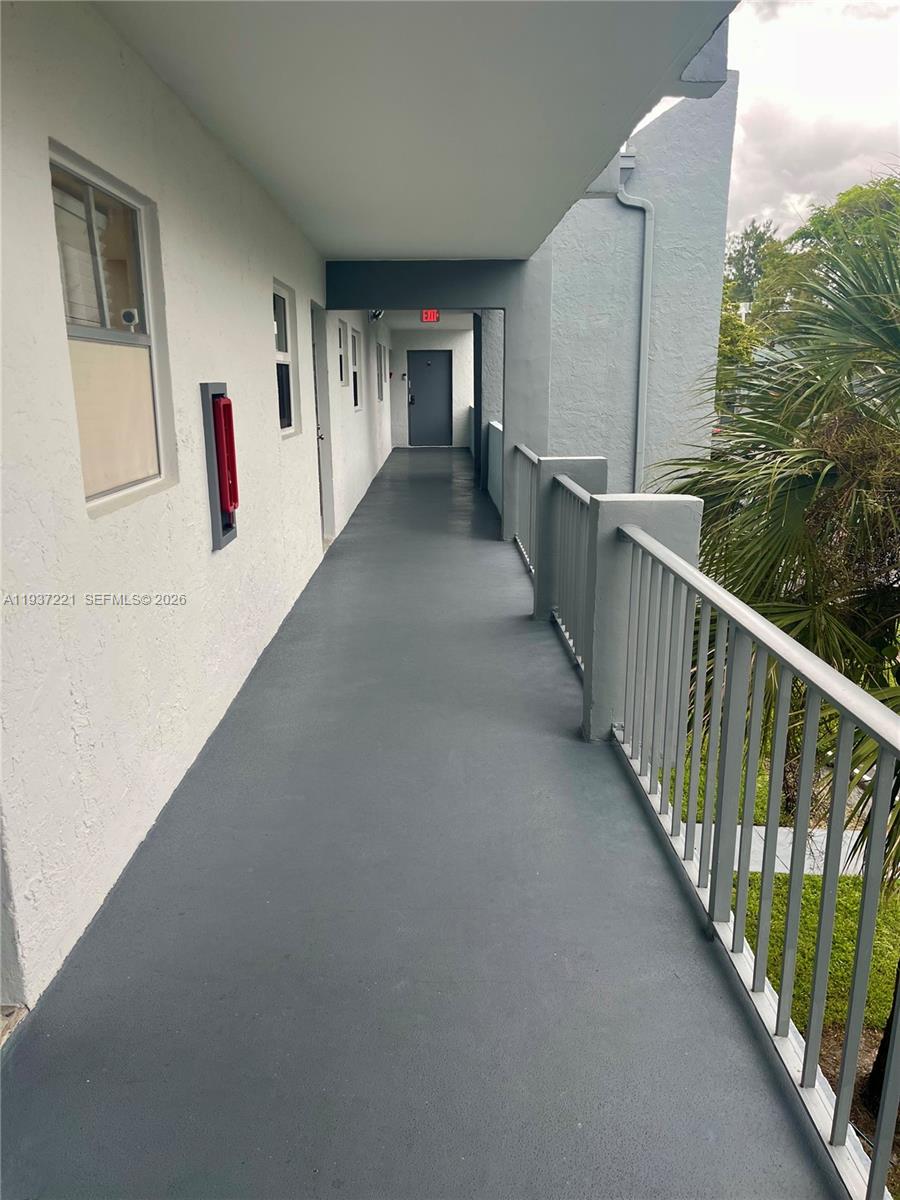 SANDS POINT CONDOMINIUM I - Residential