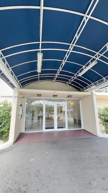 Nice apartment 2/2 at East of US1, Carlton Bay Condominium, storage locker, Laundry facilities on each floor, 2 parking spots (assigned + guest) fine dining, shopping, and top-rated schools an unbeatable location. Enjoy the relaxing pool and bay views, on-site parking, just minutes from Aventura Mall, Sunny Isles Beach, Oleta River State Park, shops, supermarkets, dining, and major highways. Located just 6 minutes to the ocean on a car or 15 minutes on a bicycle, a newly updated lobby. 50-year recertification passed + new roof. Owner can finance with good down payment.