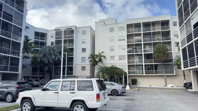 CARLTON BAY CONDO - Residential