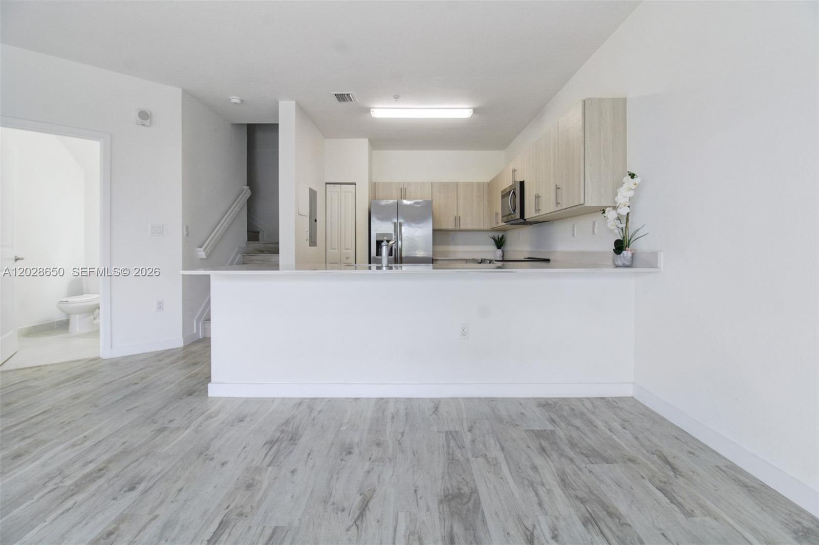 CENTURY PARK SOUTH - Residential Lease