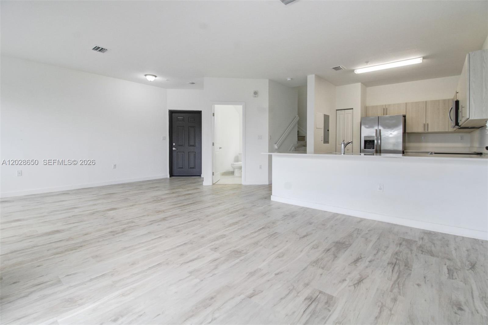 CENTURY PARK SOUTH - Residential Lease