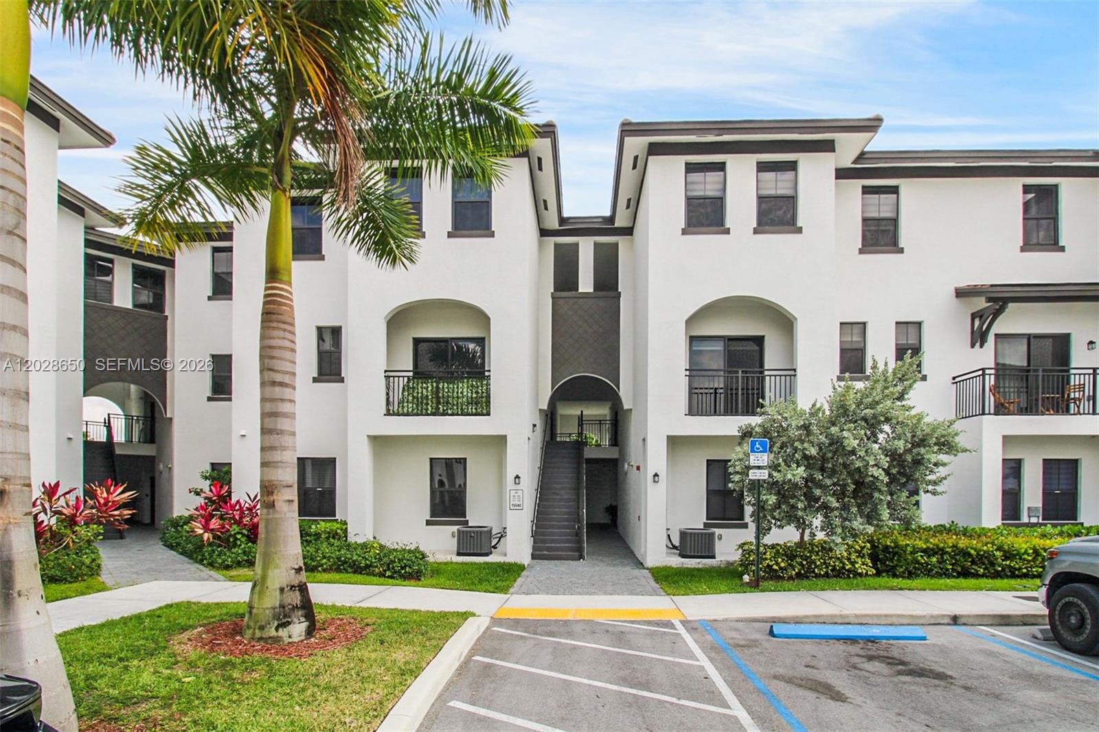 CENTURY PARK SOUTH - Residential Lease