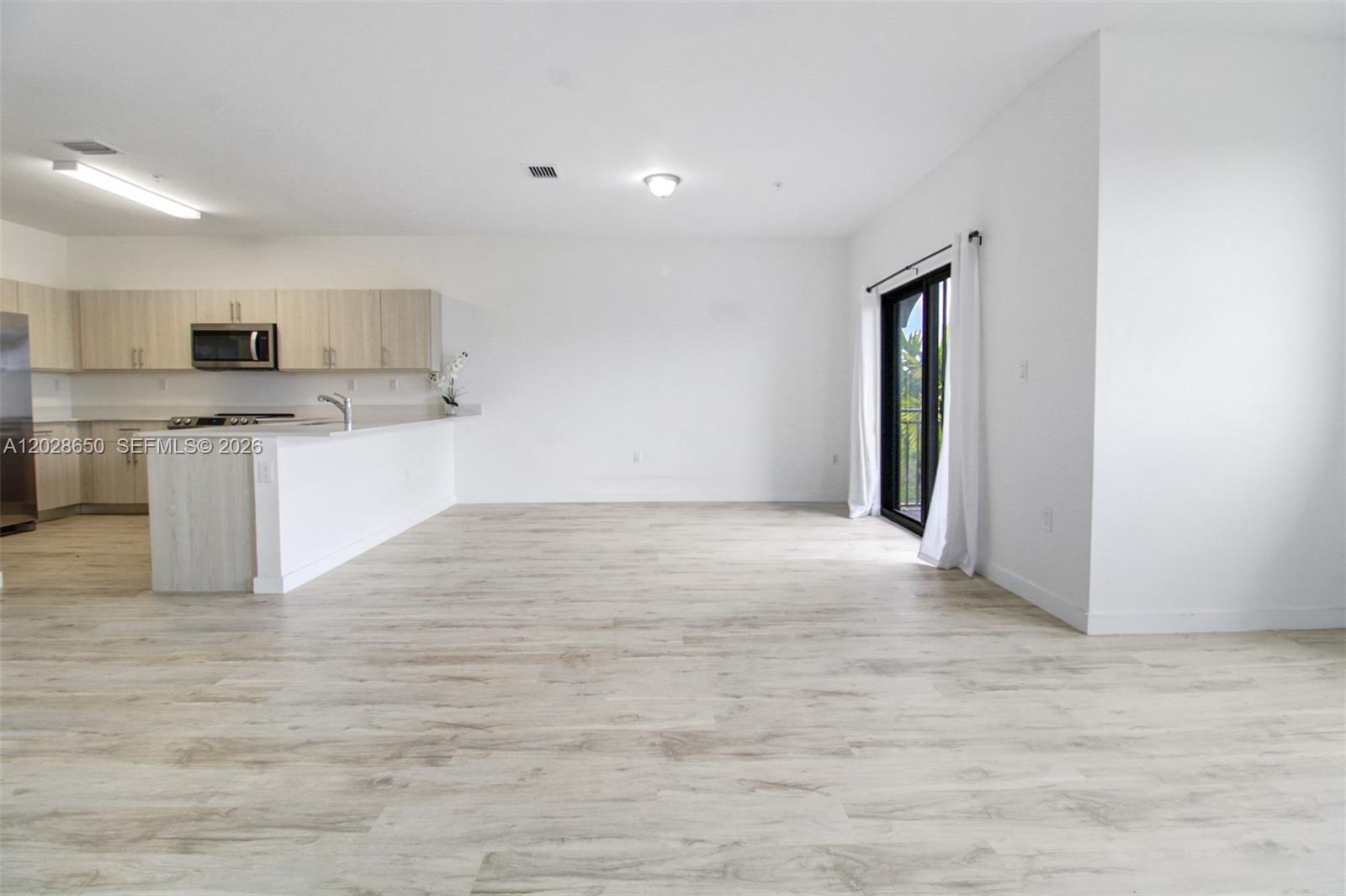 CENTURY PARK SOUTH - Residential Lease