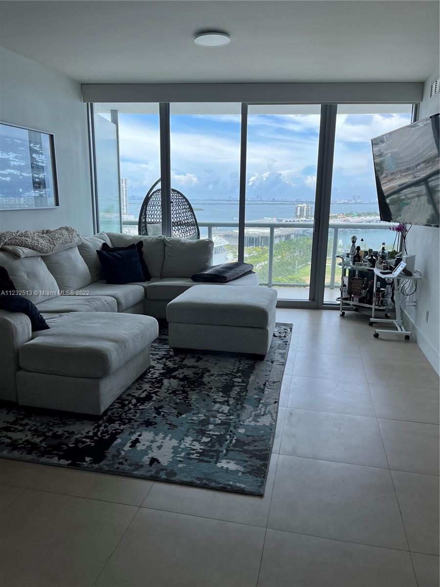 MARINABLUE CONDO - Residential Lease