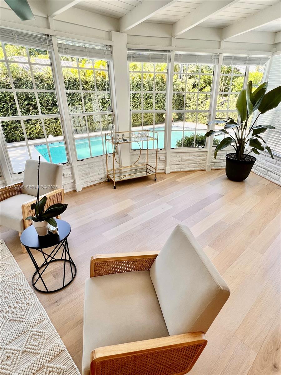 PARK PLAZA - Residential Lease