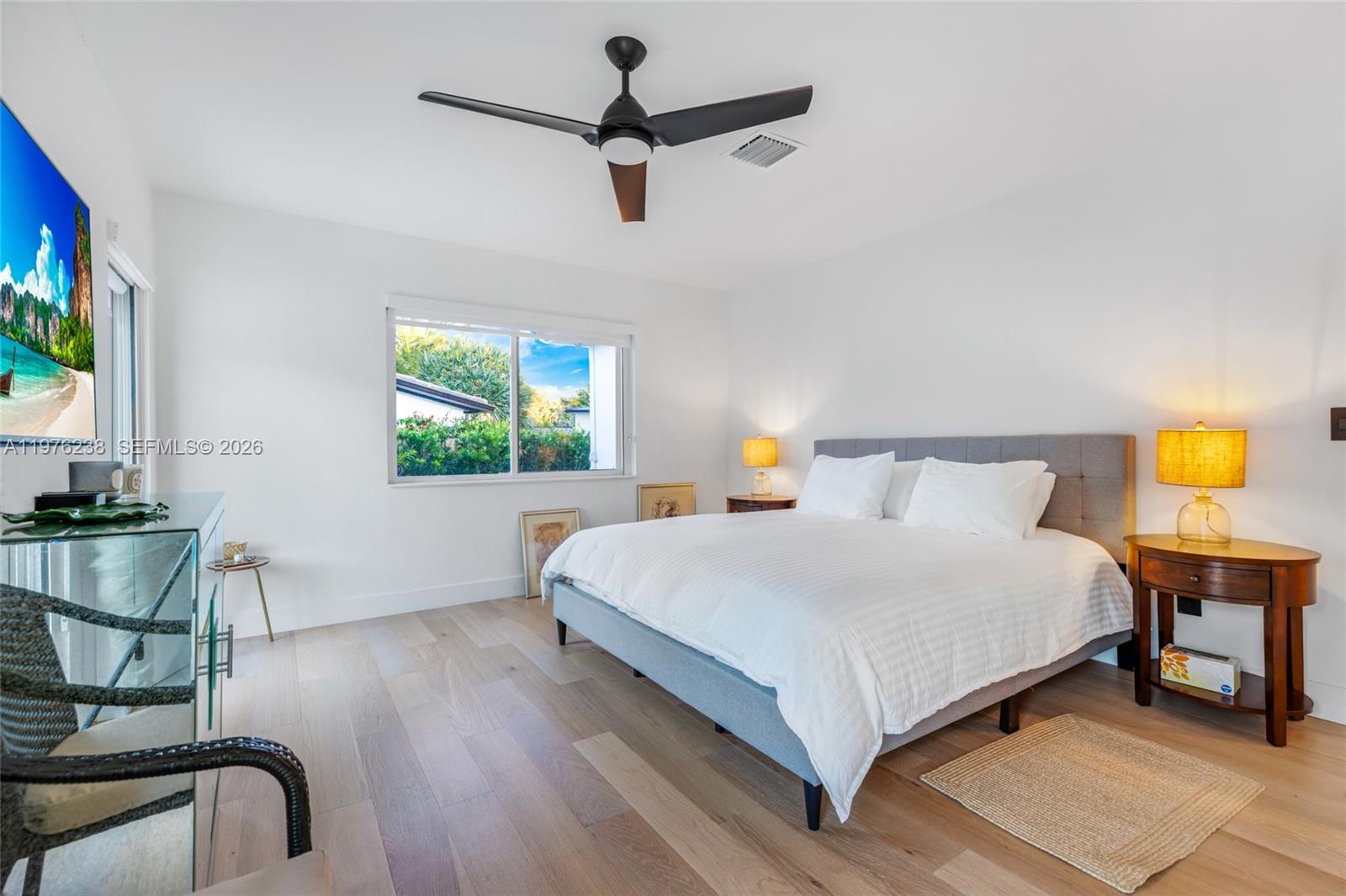 PARK PLAZA - Residential Lease