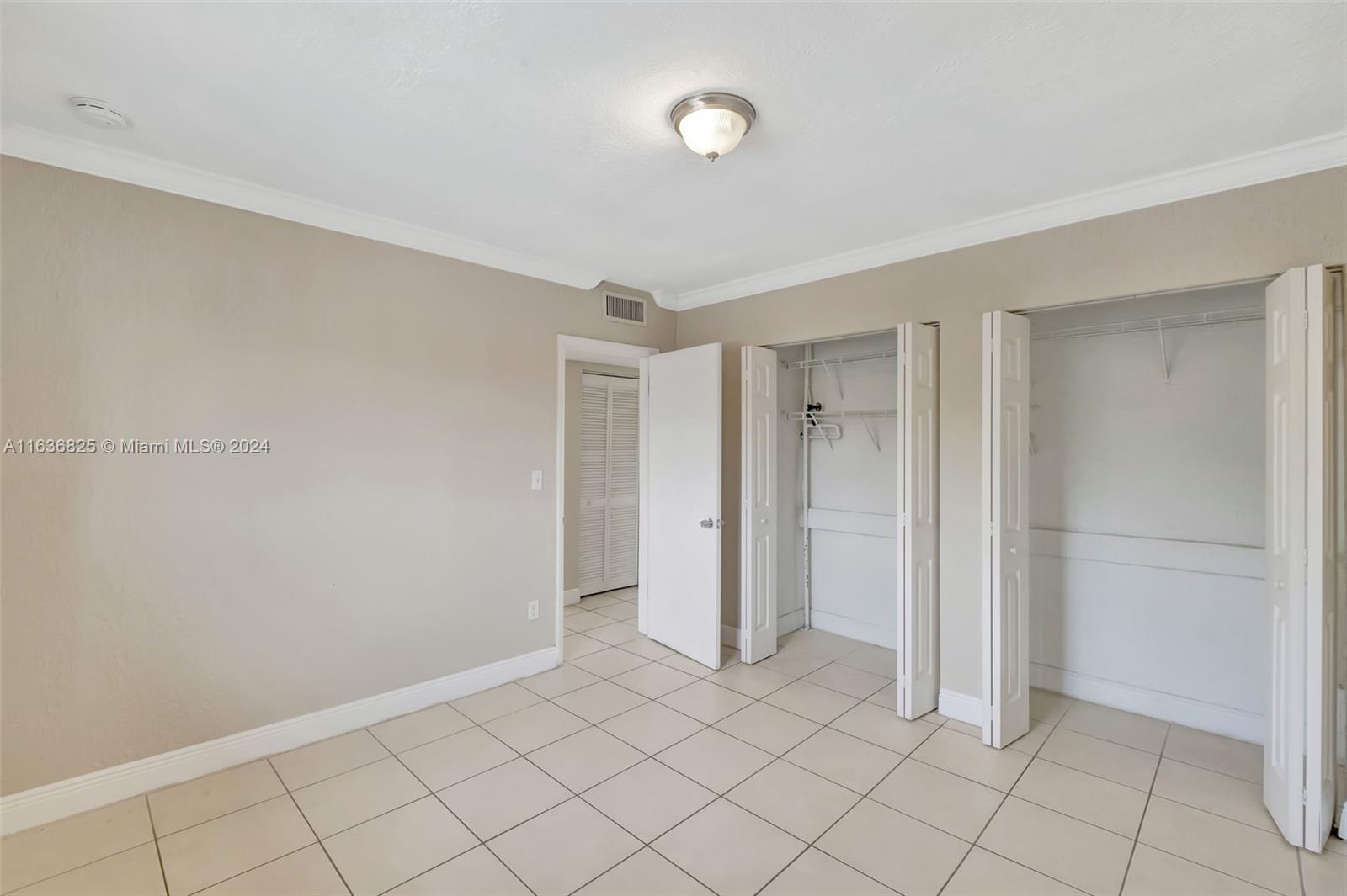 45 AVENUE CONDO - Residential