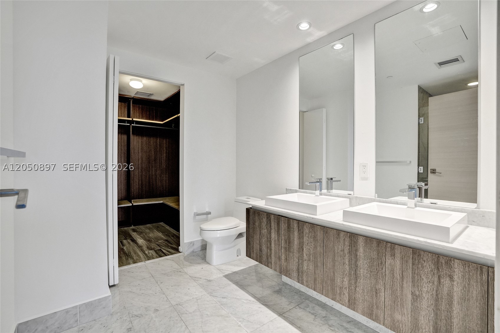 801 SMA RESIDENCES CONDO - Residential
