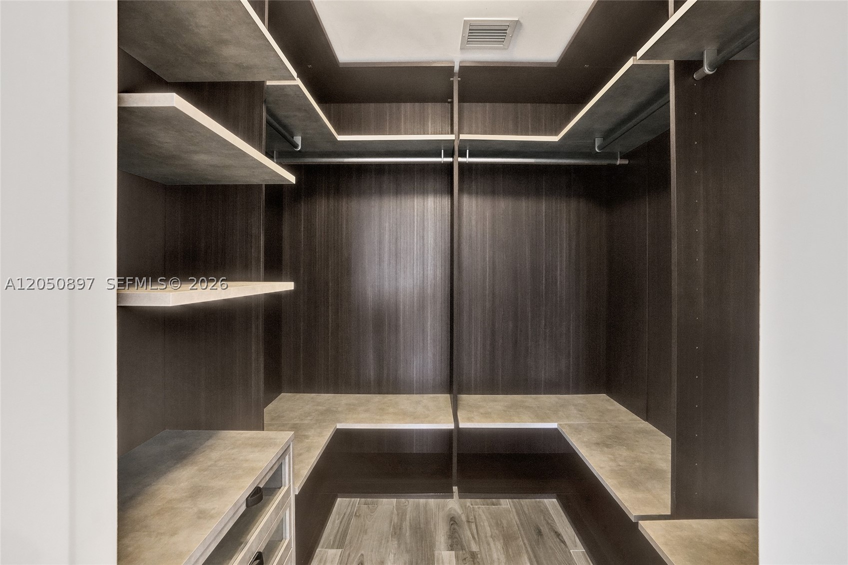 801 SMA RESIDENCES CONDO - Residential