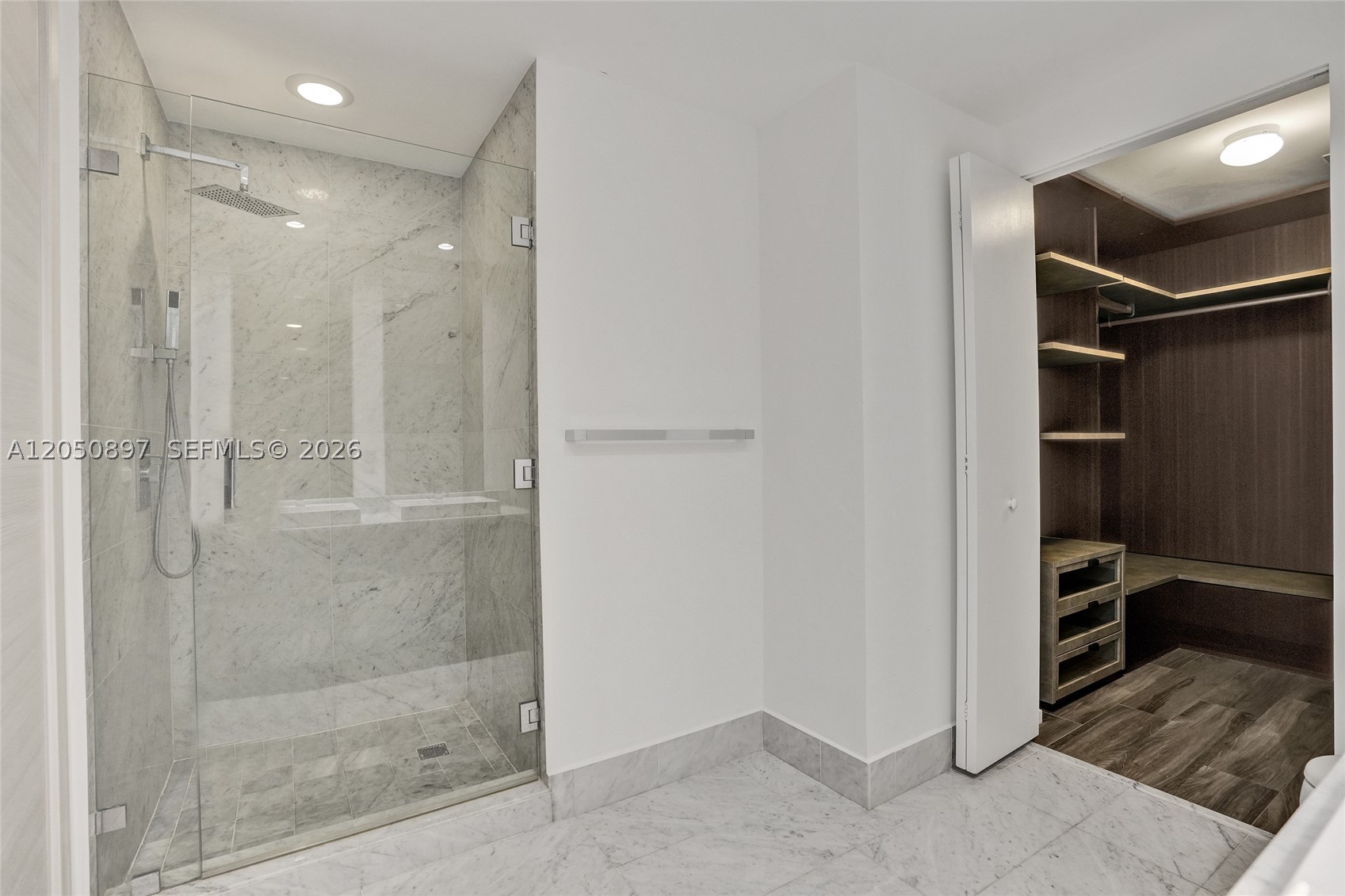 801 SMA RESIDENCES CONDO - Residential