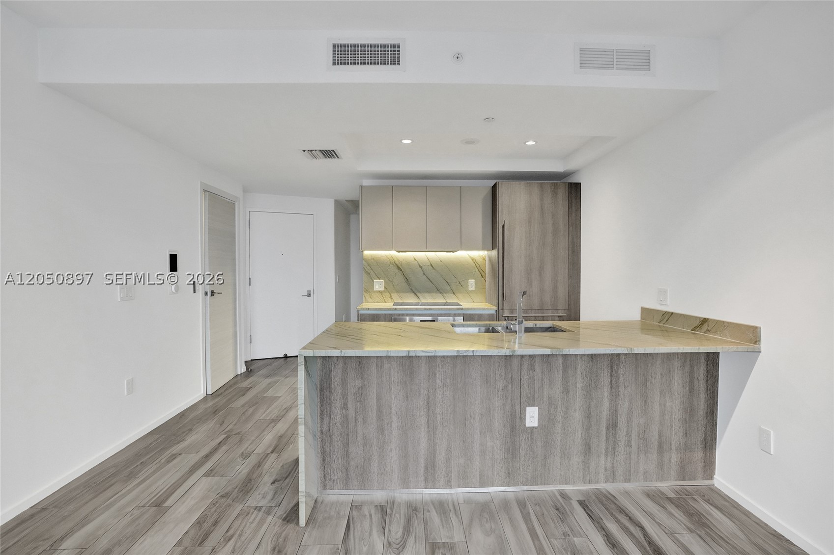 801 SMA RESIDENCES CONDO - Residential