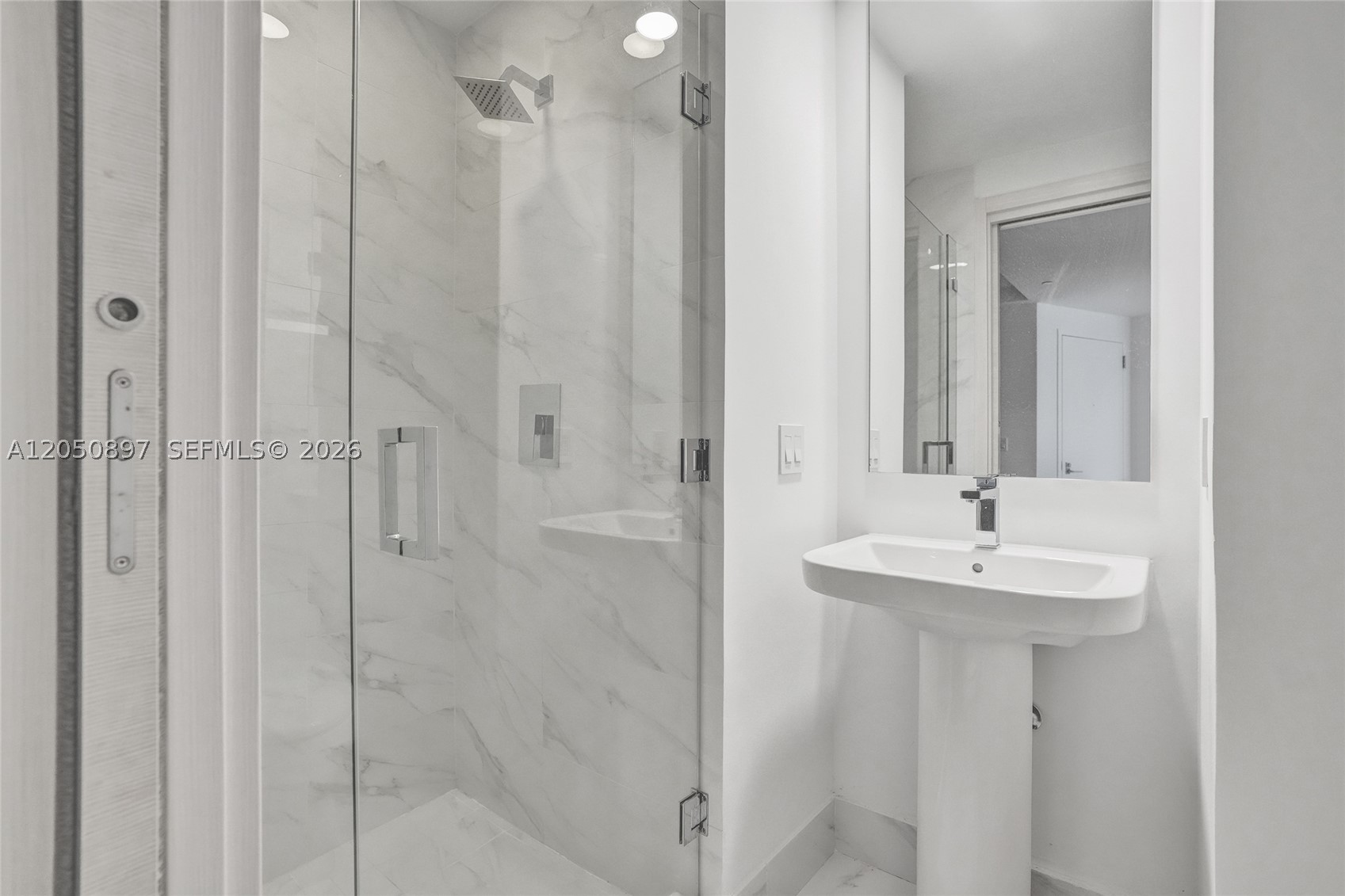 801 SMA RESIDENCES CONDO - Residential