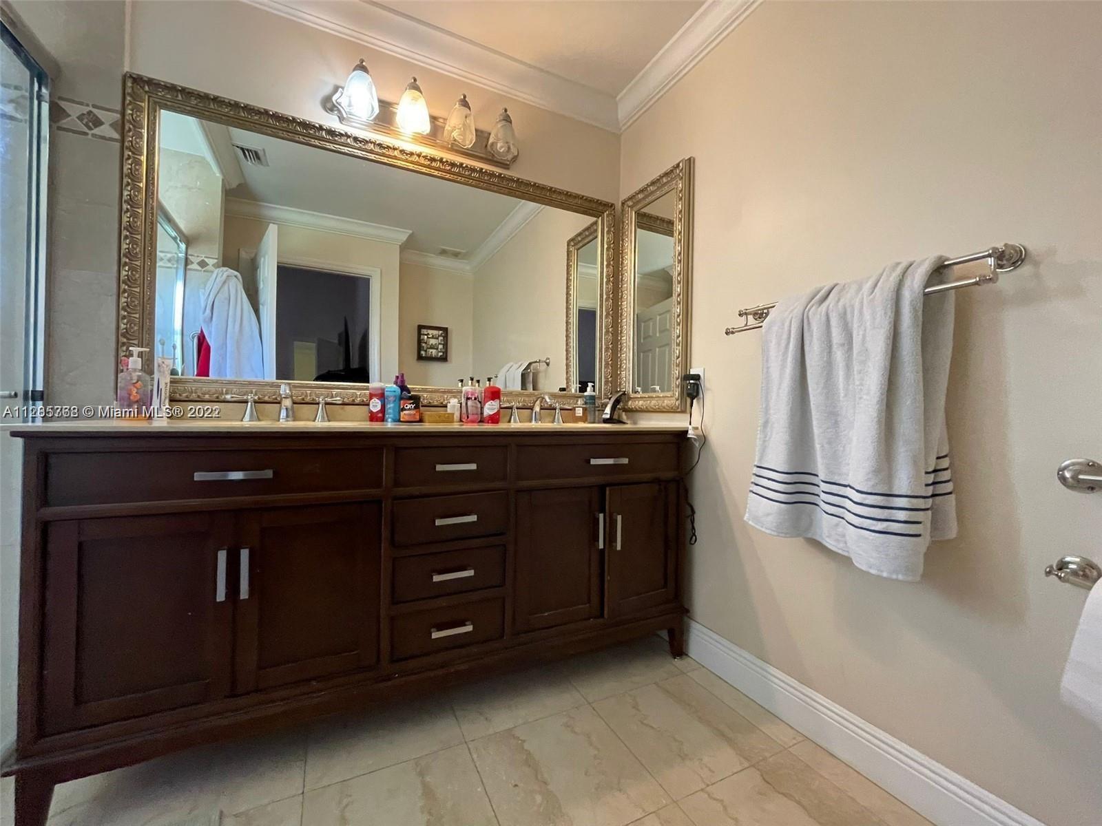PEMBROKE FALLS PH 6 - Residential Lease