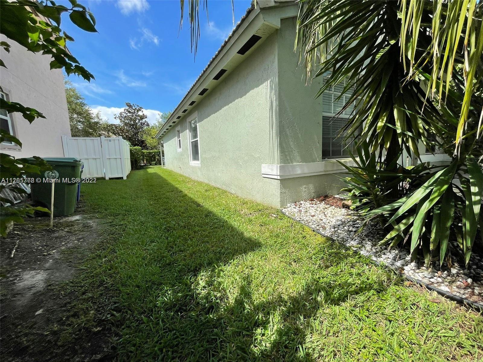PEMBROKE FALLS PH 6 - Residential Lease