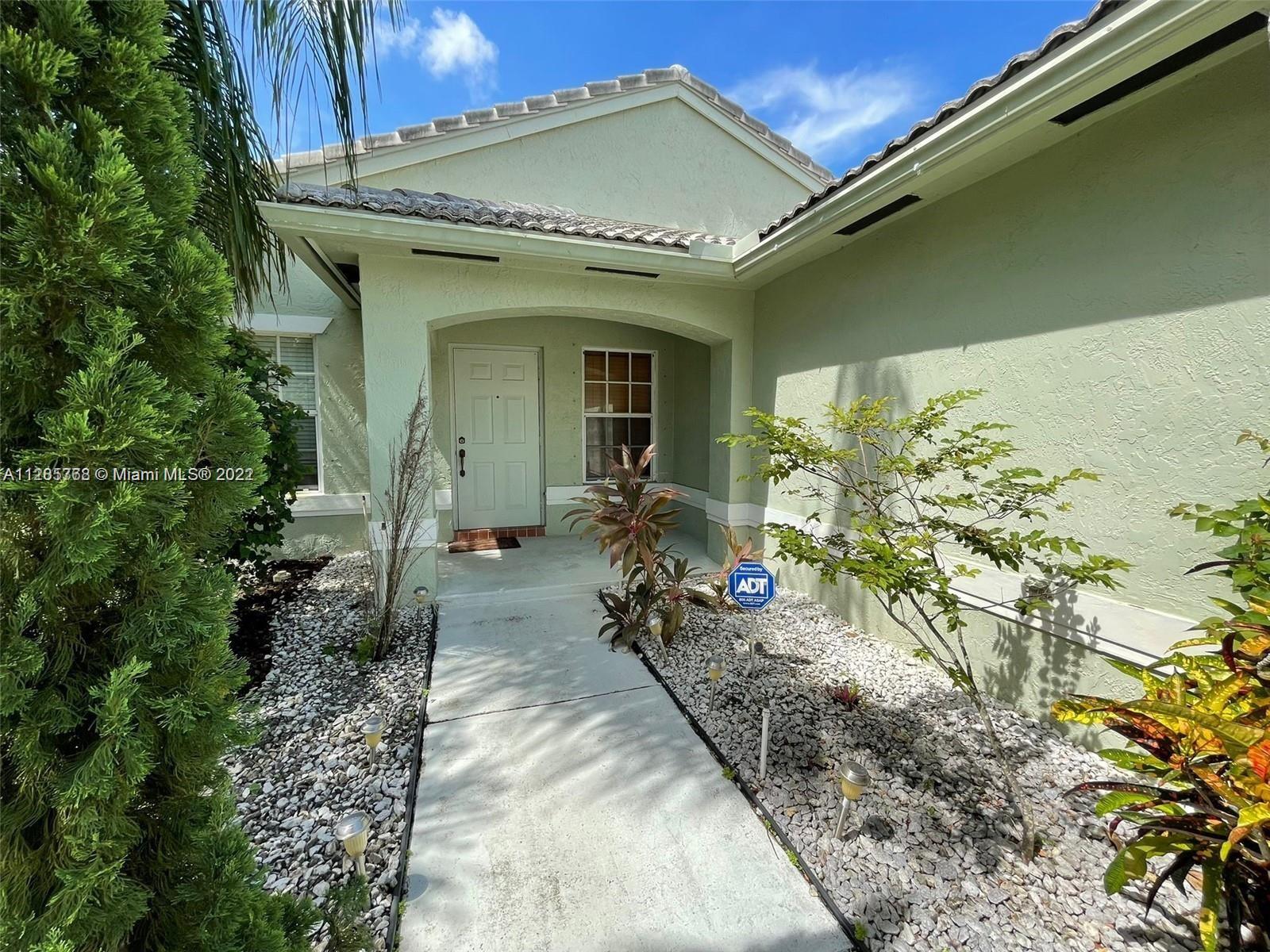 PEMBROKE FALLS PH 6 - Residential Lease