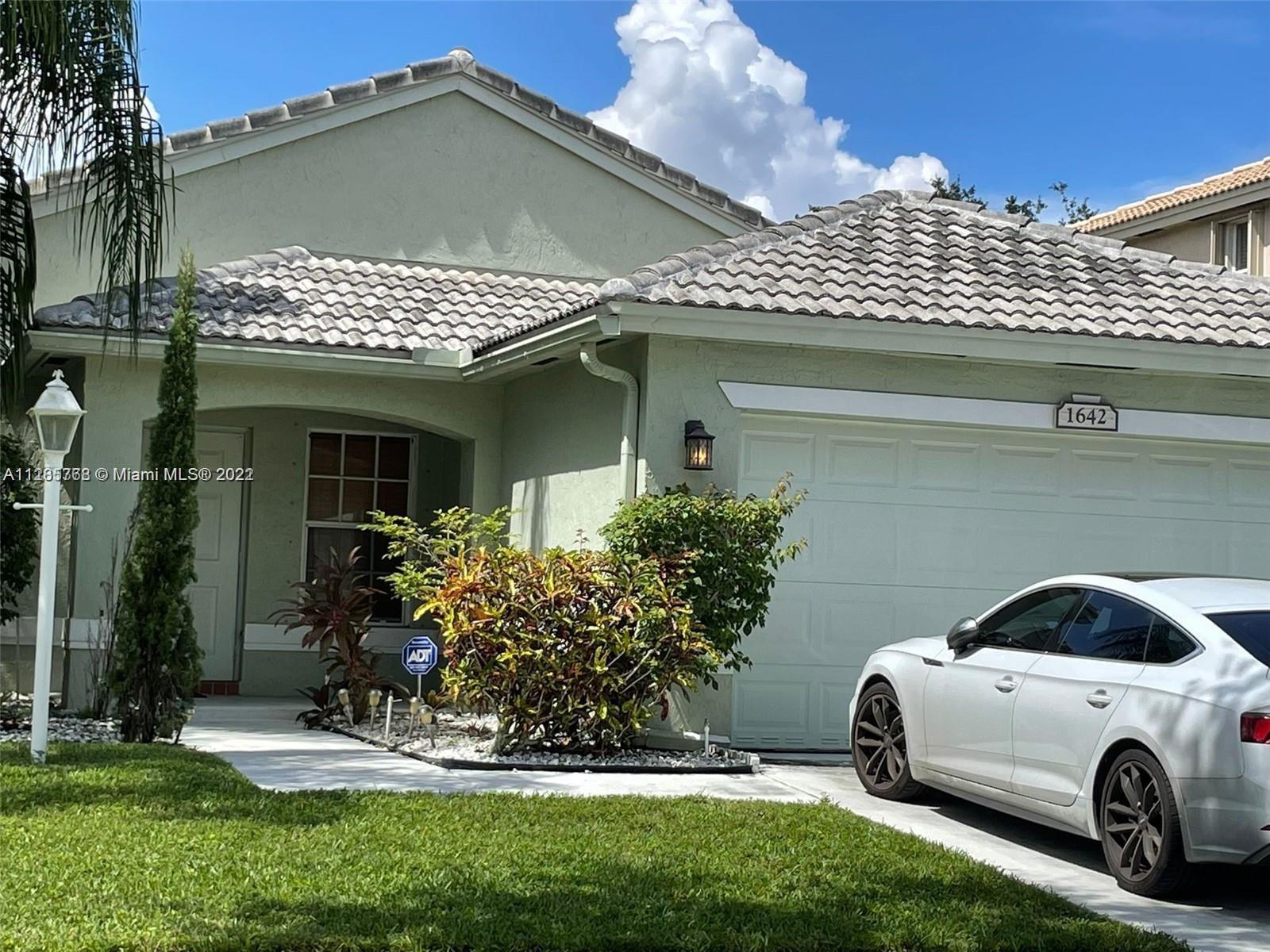 PEMBROKE FALLS PH 6 - Residential Lease