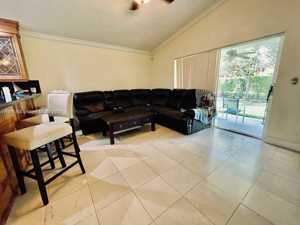 PEMBROKE FALLS PH 6 - Residential Lease