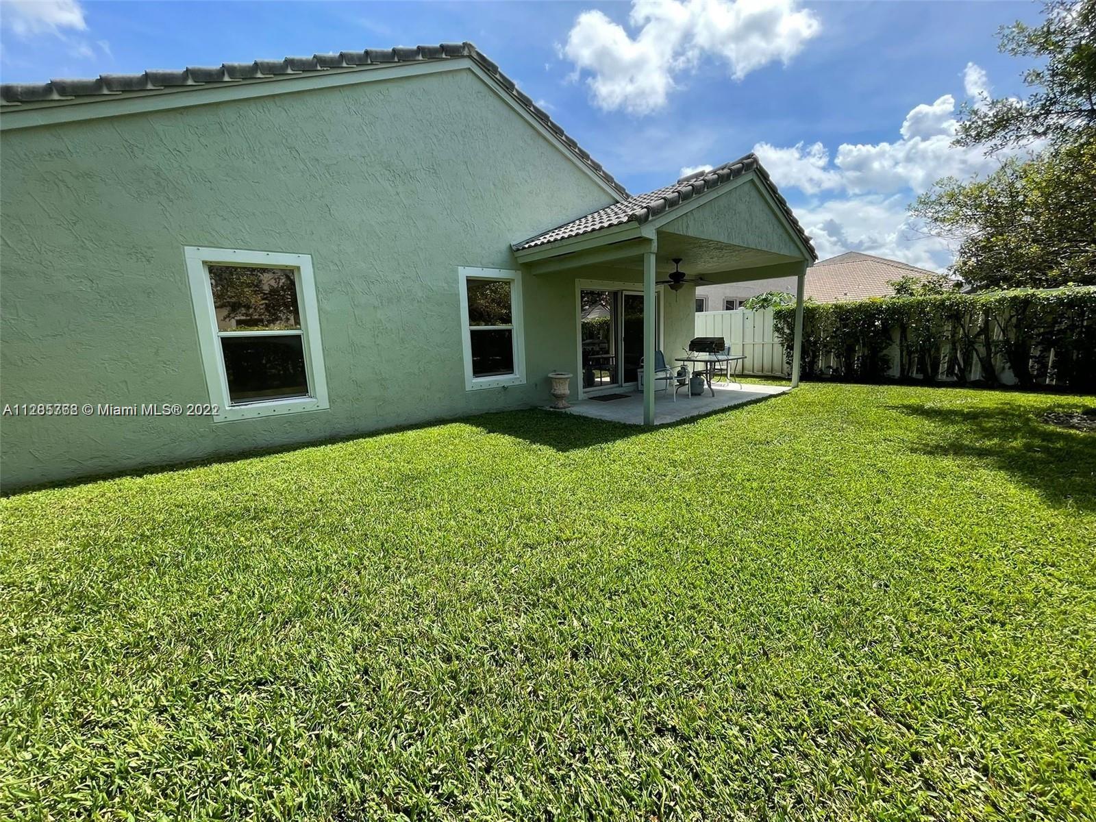 PEMBROKE FALLS PH 6 - Residential Lease