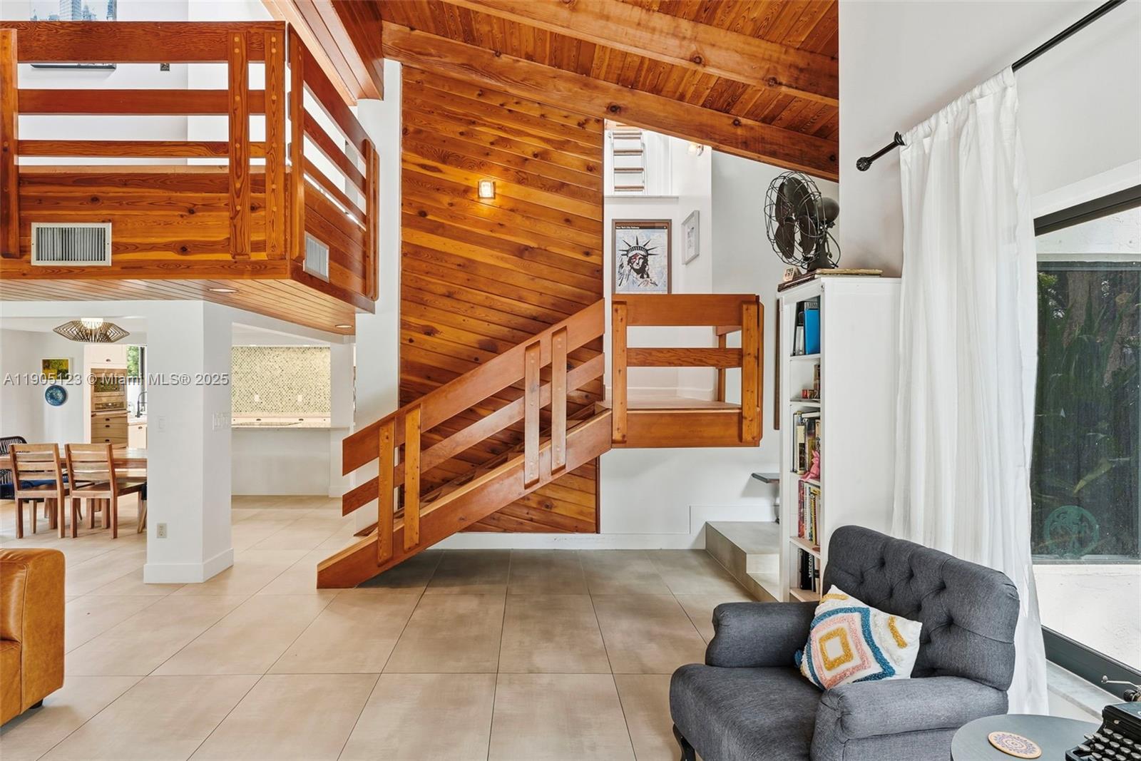 MIAMI SHORES - Residential