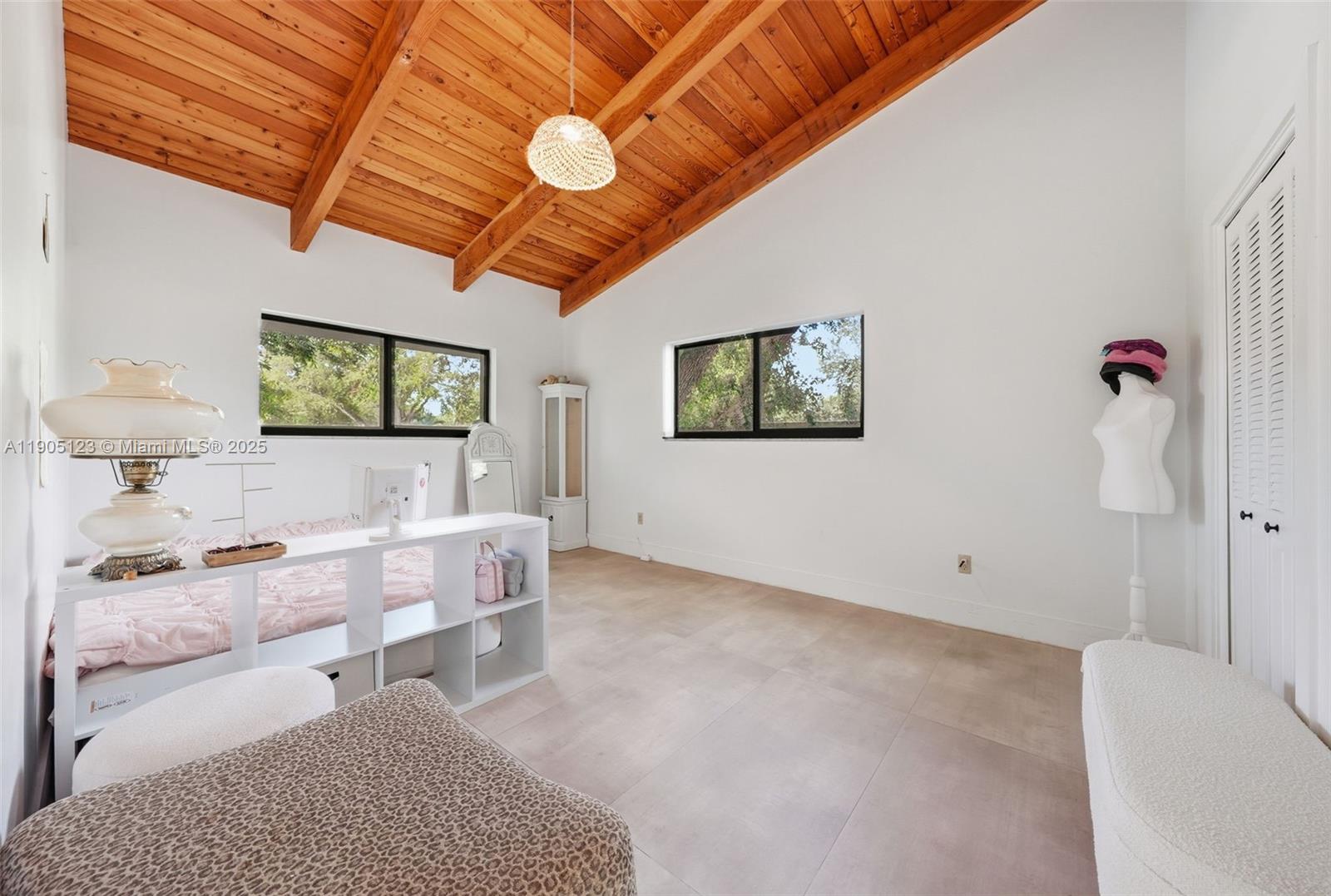 MIAMI SHORES - Residential