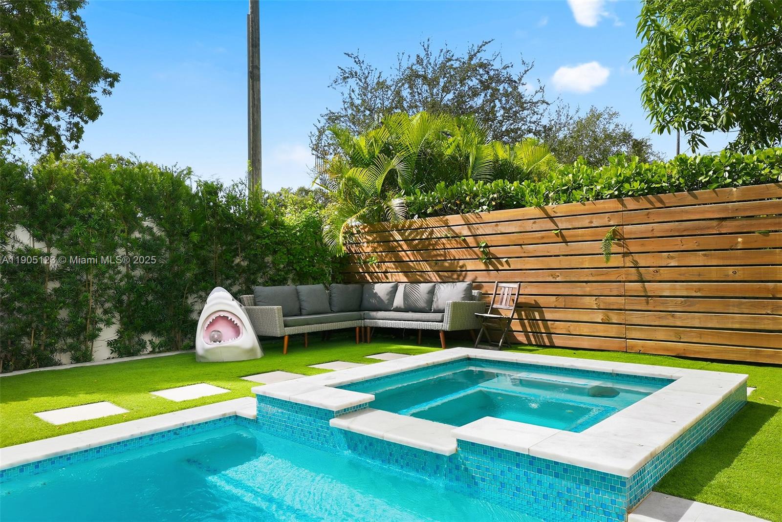 MIAMI SHORES - Residential