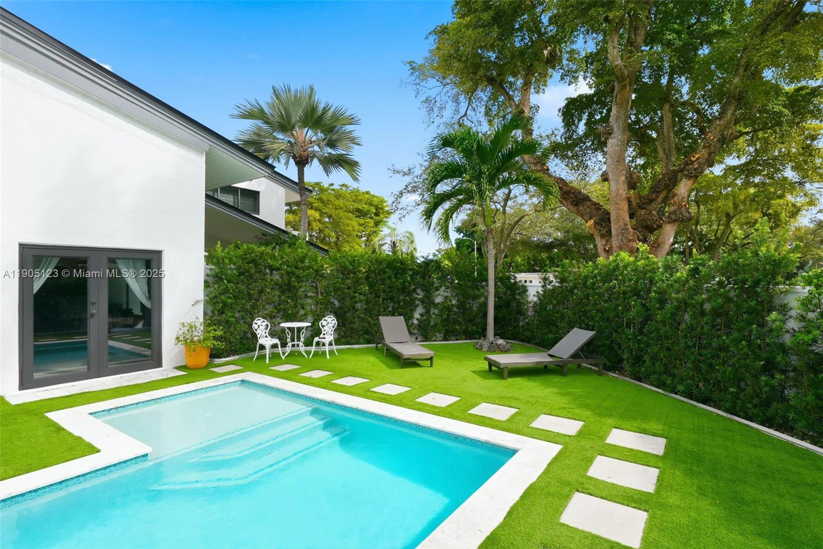 MIAMI SHORES - Residential