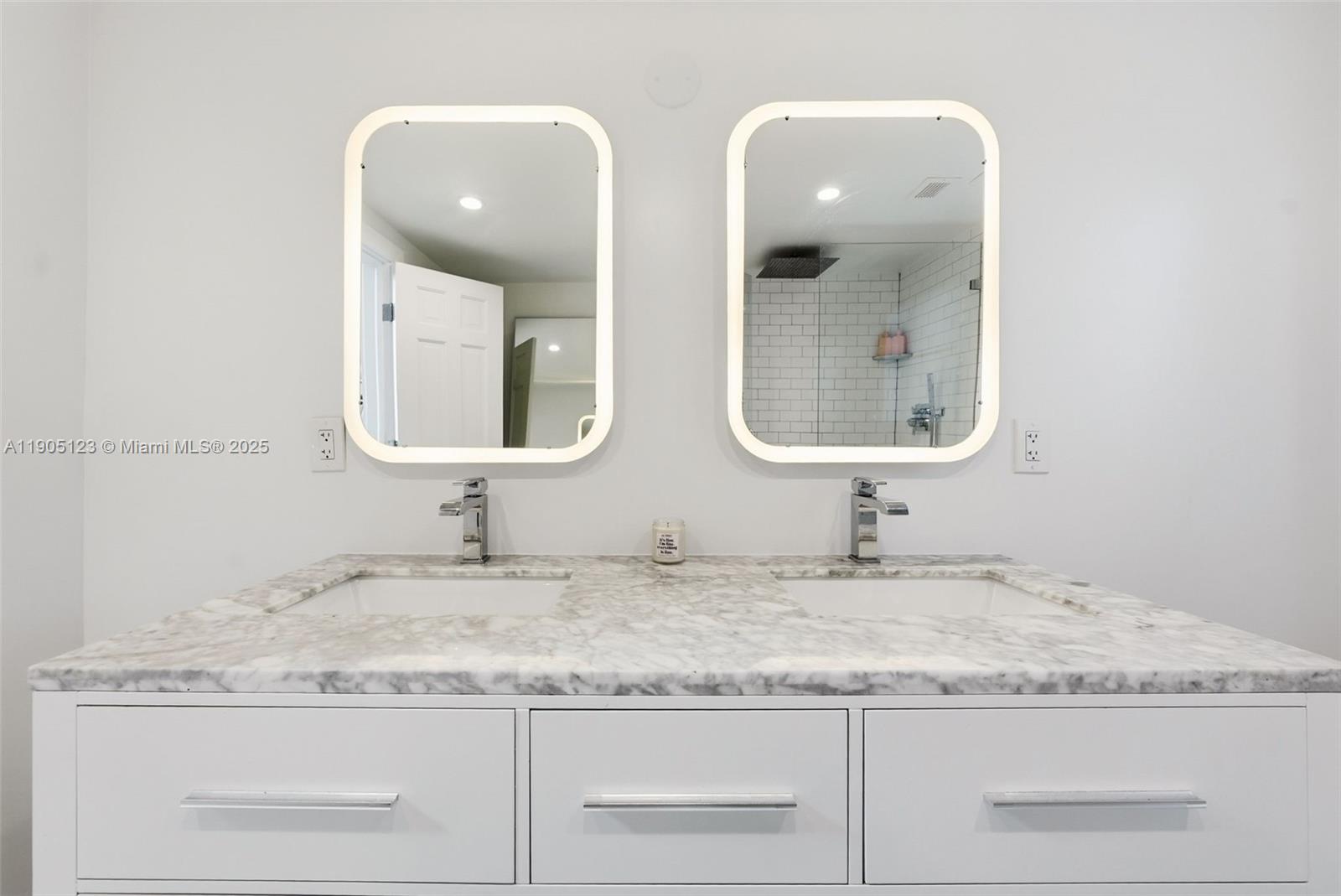 MIAMI SHORES - Residential