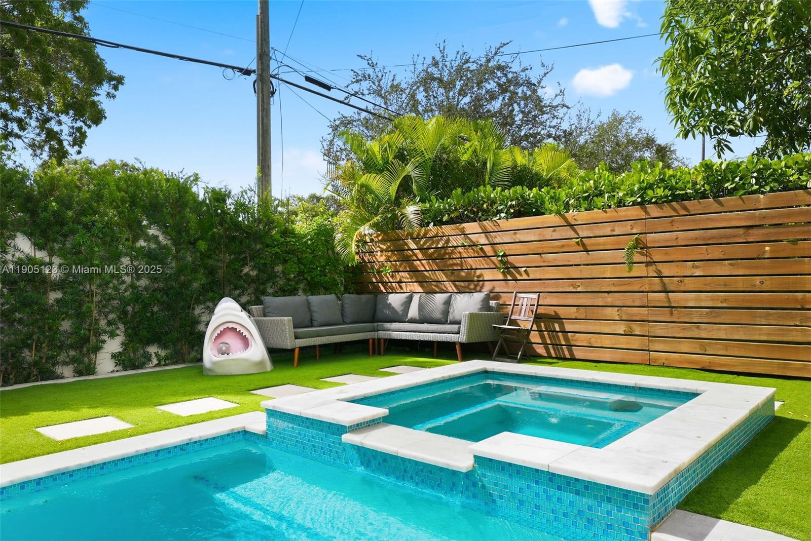 MIAMI SHORES - Residential