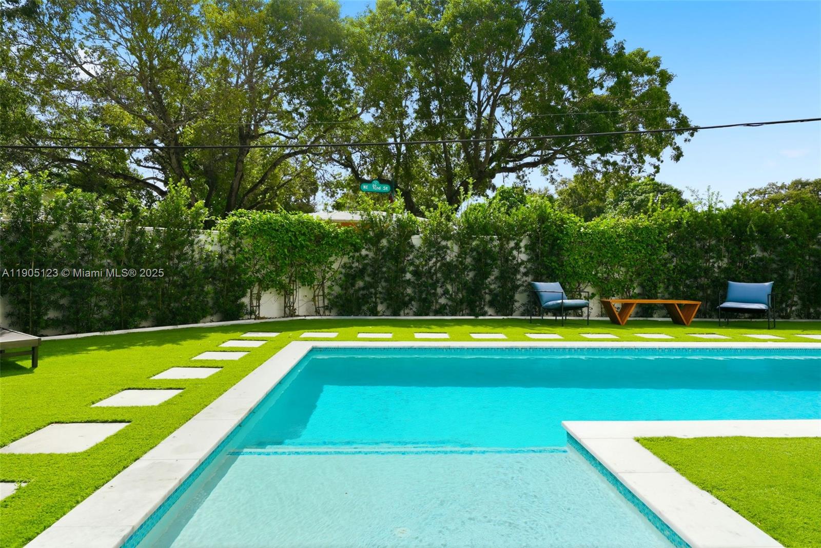MIAMI SHORES - Residential