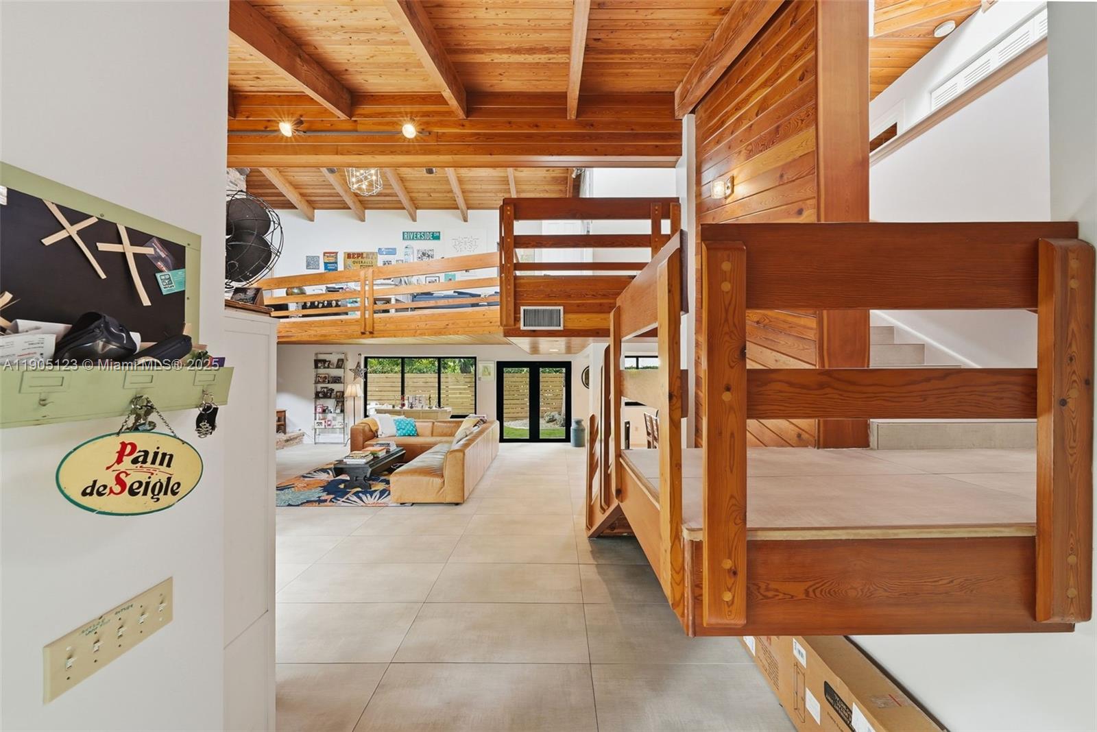 MIAMI SHORES - Residential