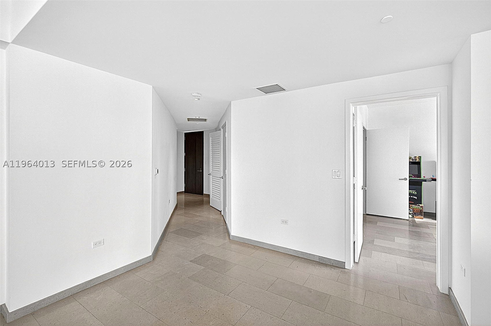 REACH CONDO - Residential