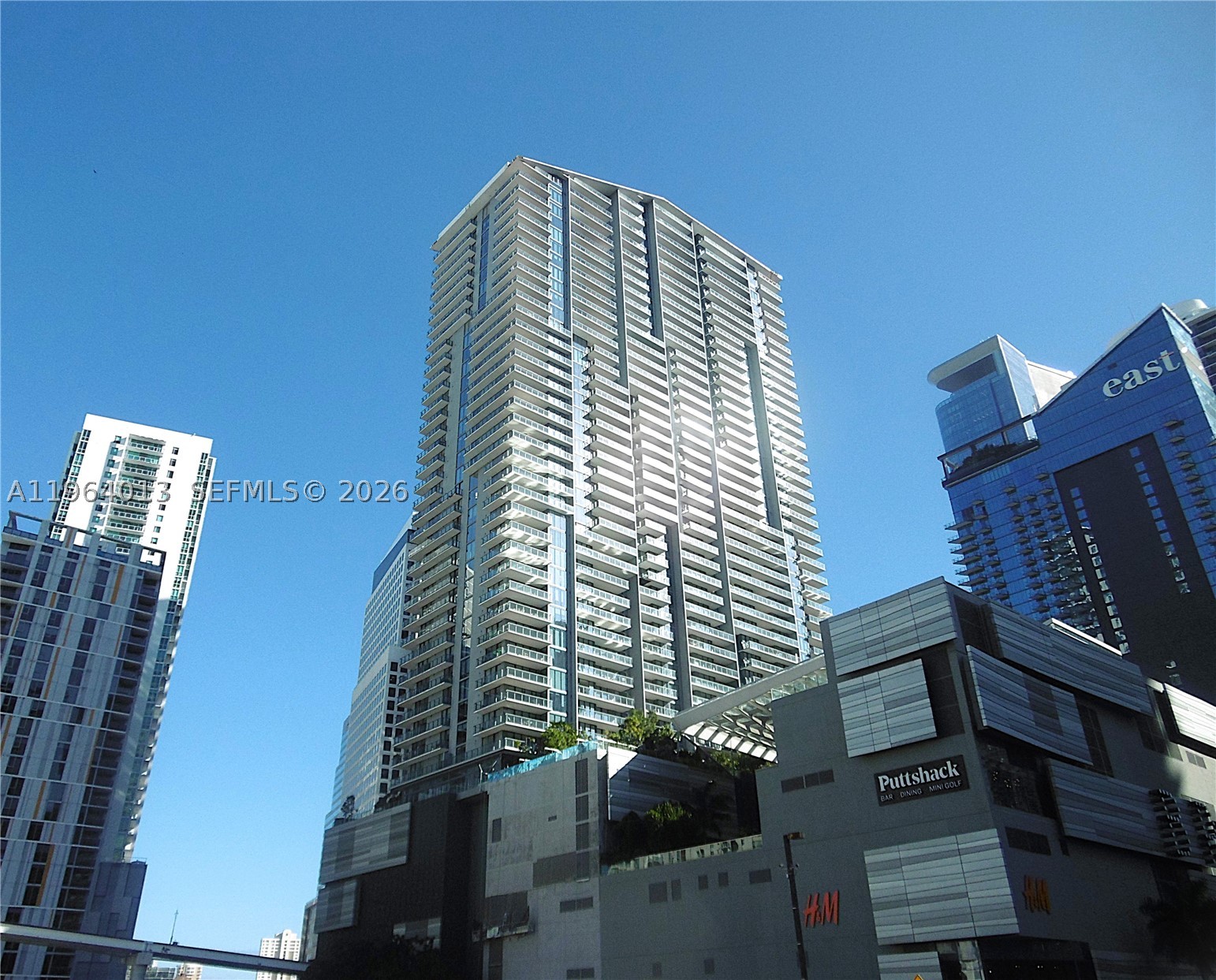 REACH CONDO - Residential