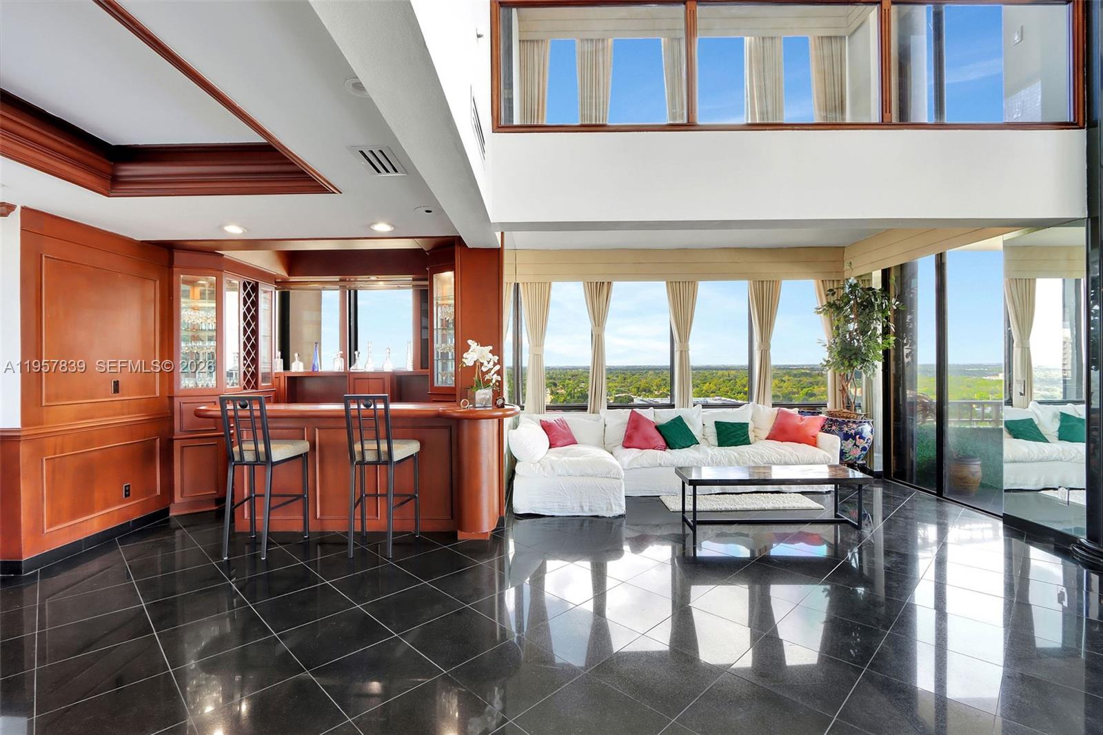 JOCKEY CLUB III CONDO - Residential