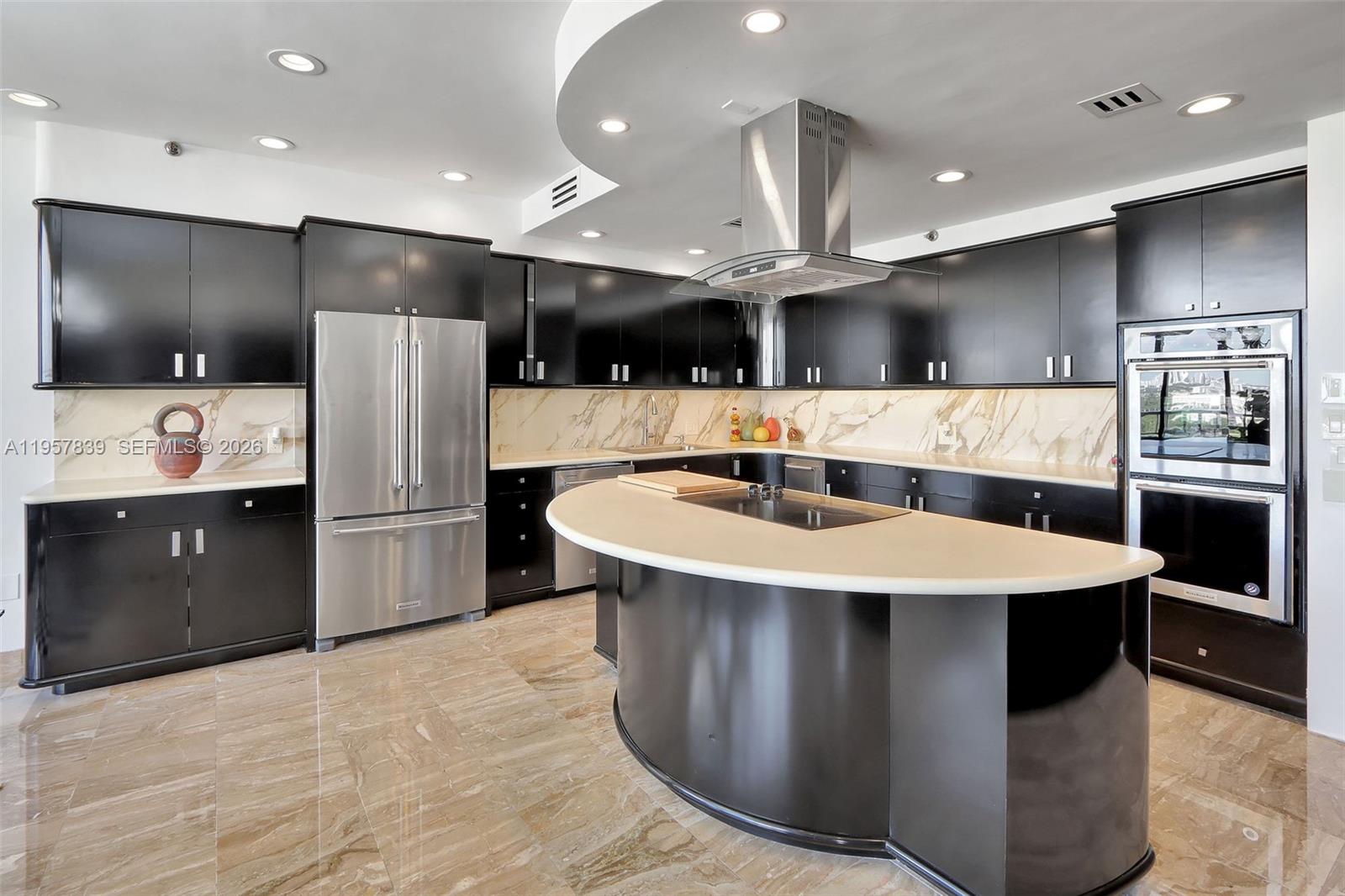 JOCKEY CLUB III CONDO - Residential