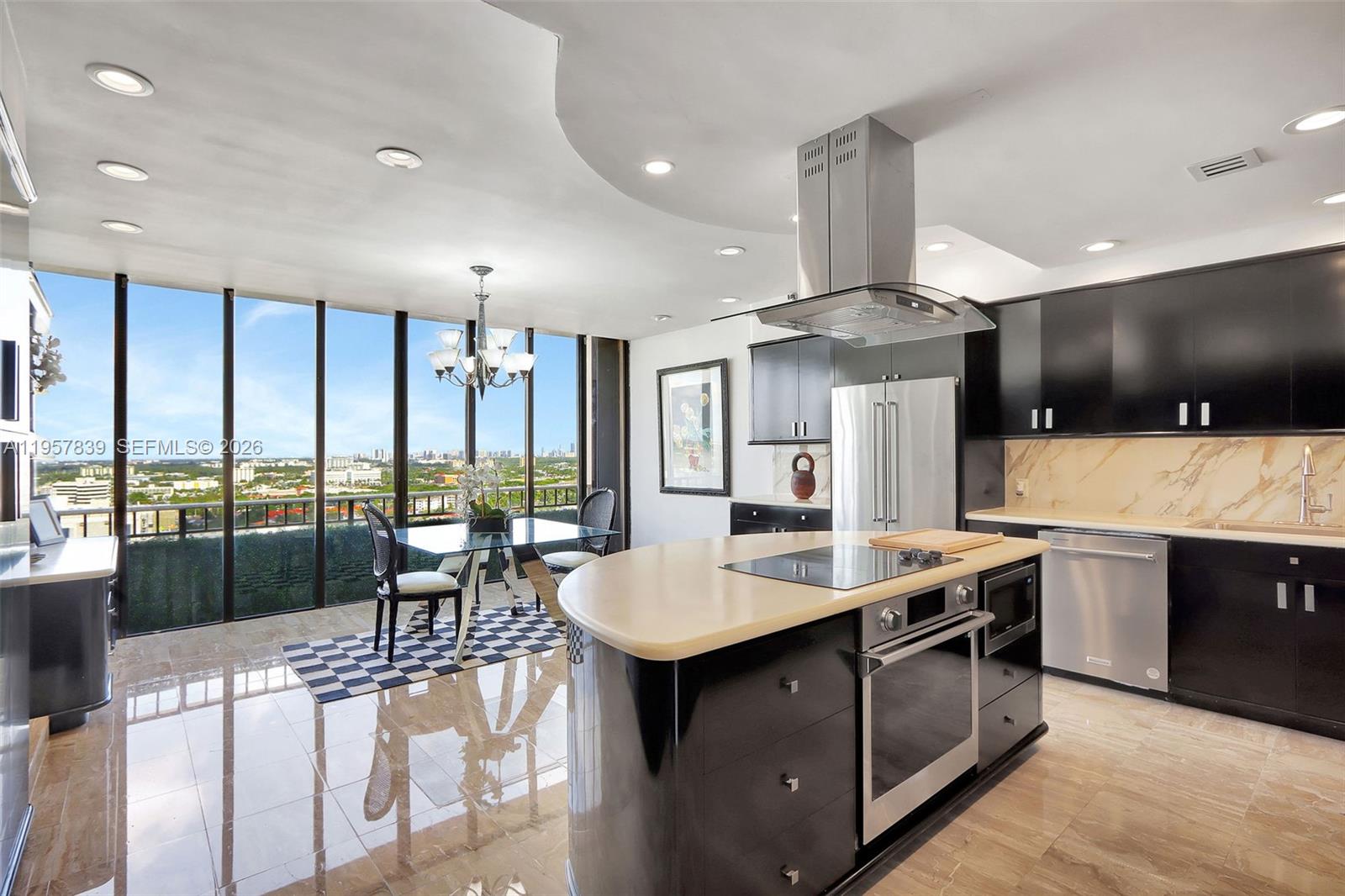 JOCKEY CLUB III CONDO - Residential
