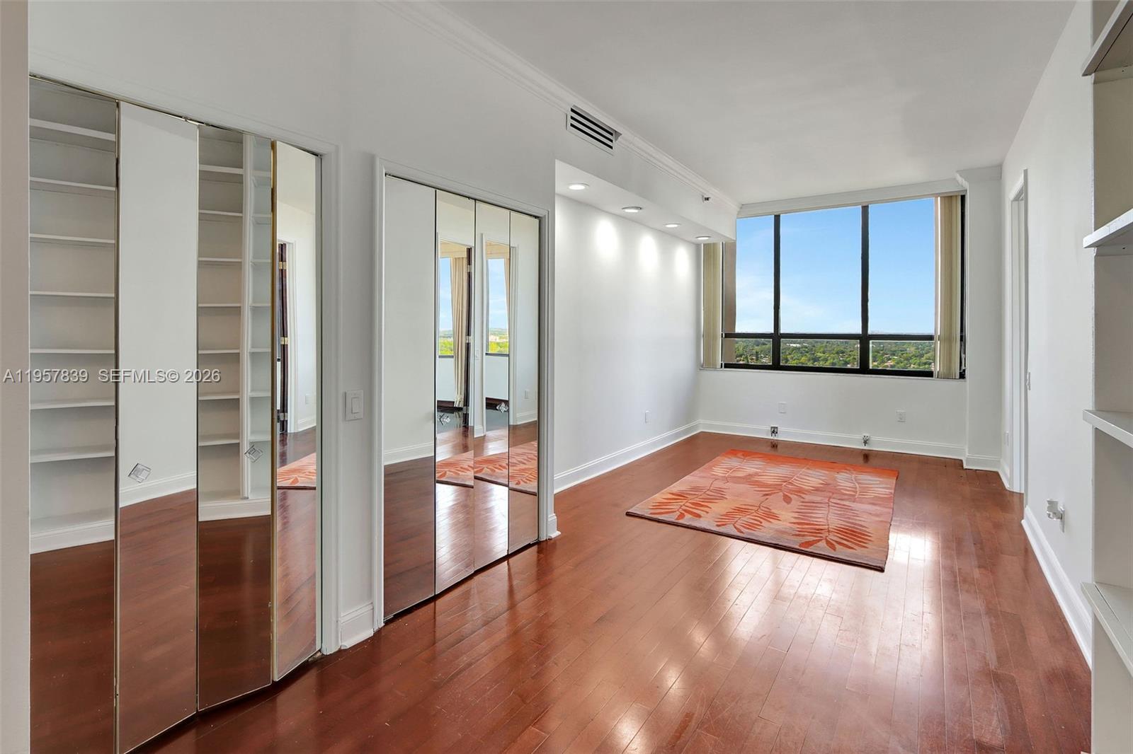 JOCKEY CLUB III CONDO - Residential