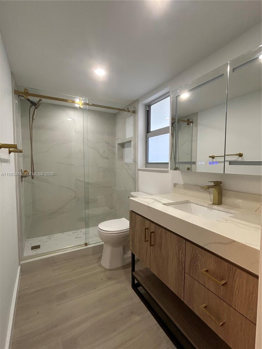 APPLEGREEN CONDO APTS 1 - Residential