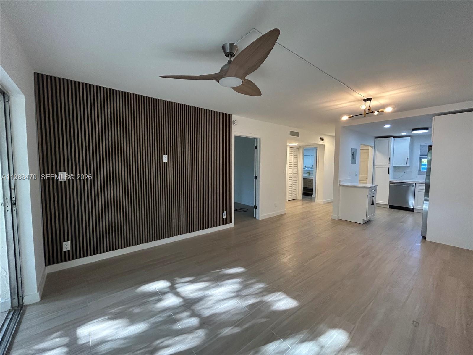 APPLEGREEN CONDO APTS 1 - Residential