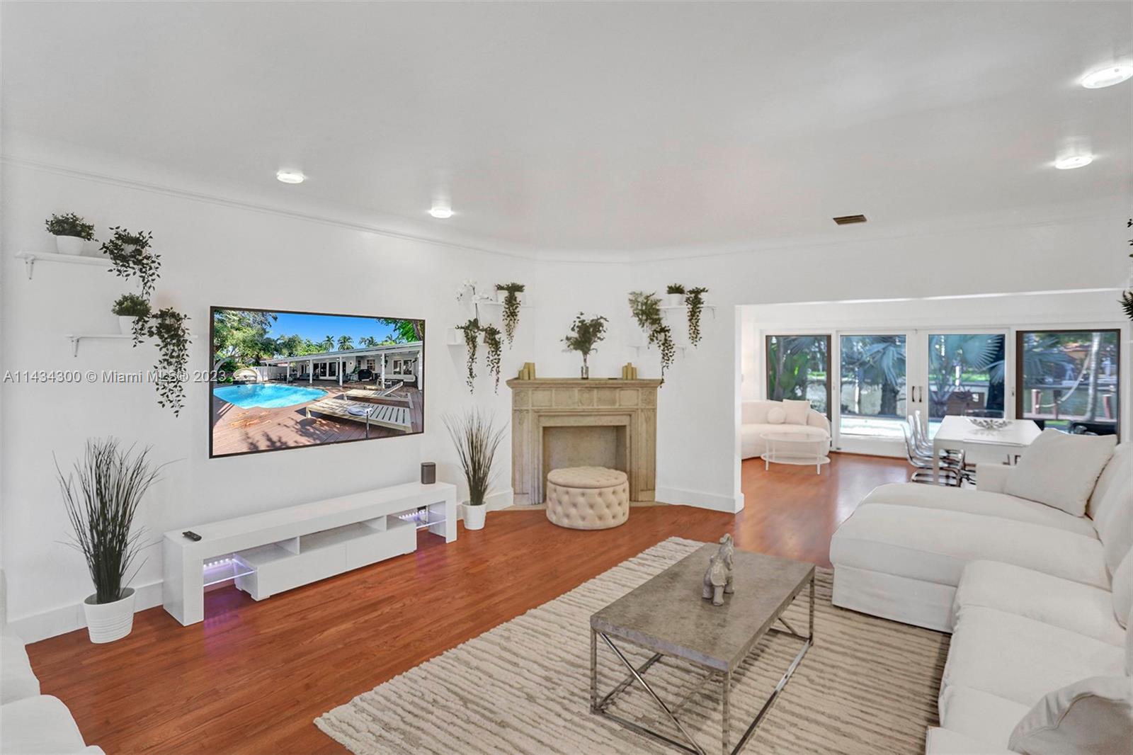 BELLE MEADE ISLAND - Residential