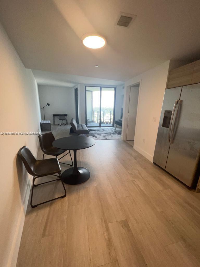 3401 MIDTOWN CONDO - Residential