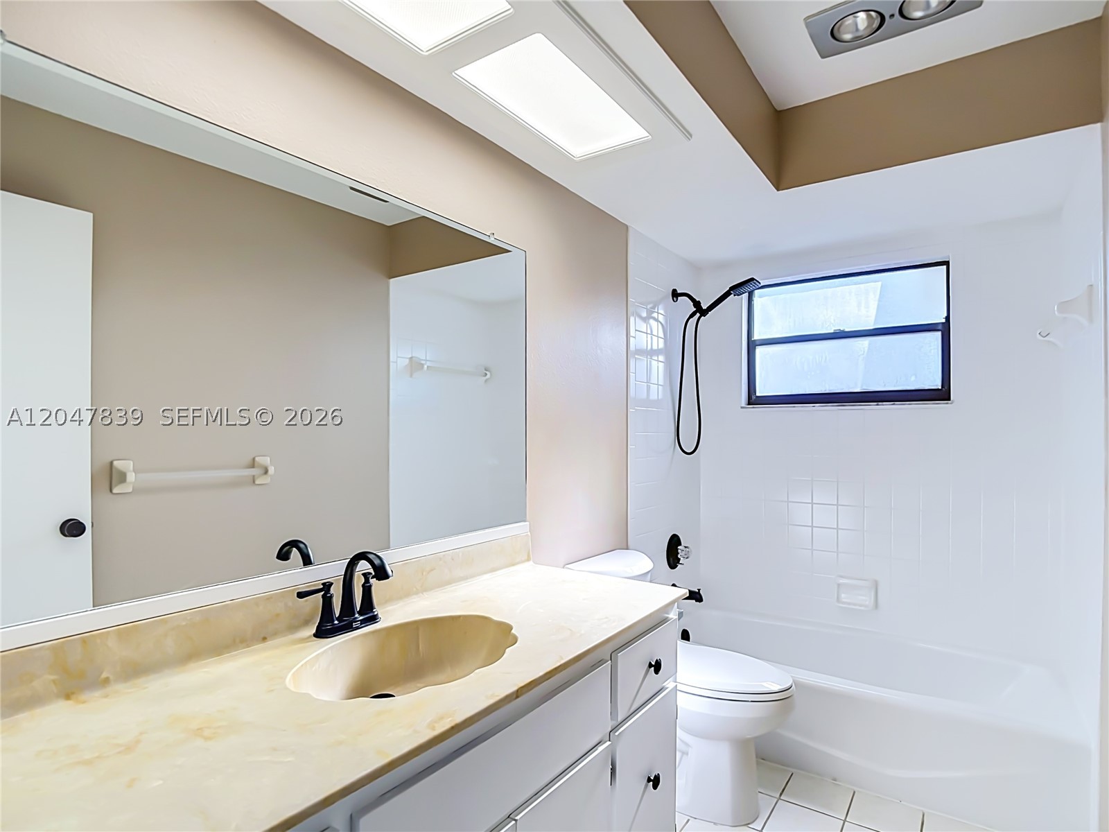 RIVER COUNTRY ESTATES - Residential