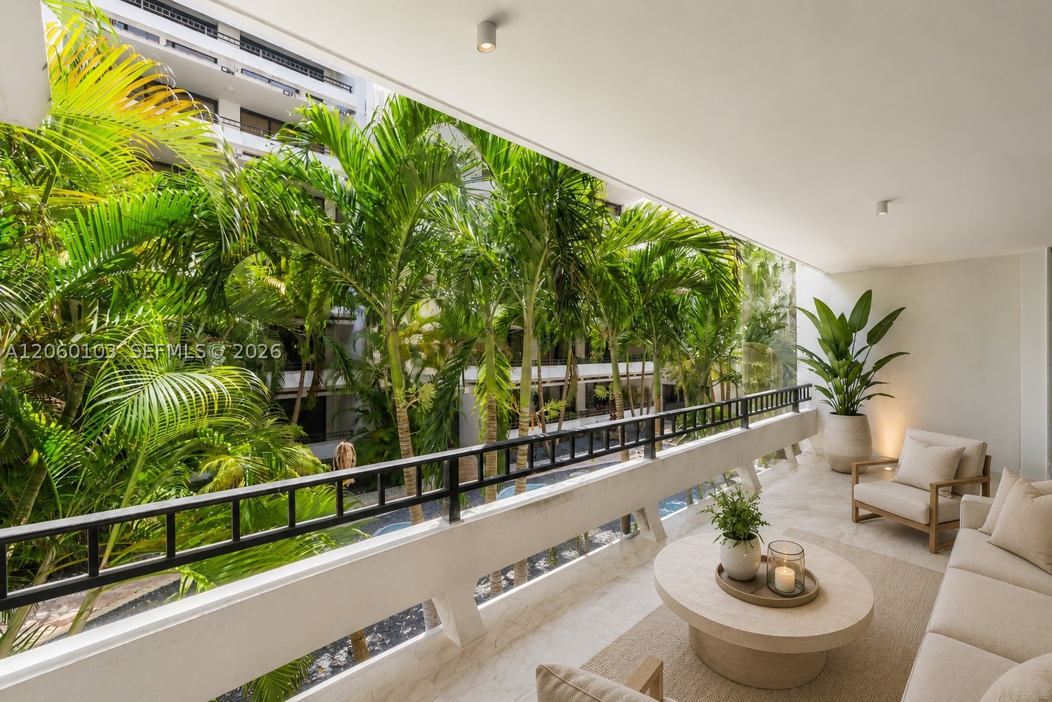 TOWERS OF KENDALE LAKES C - Residential